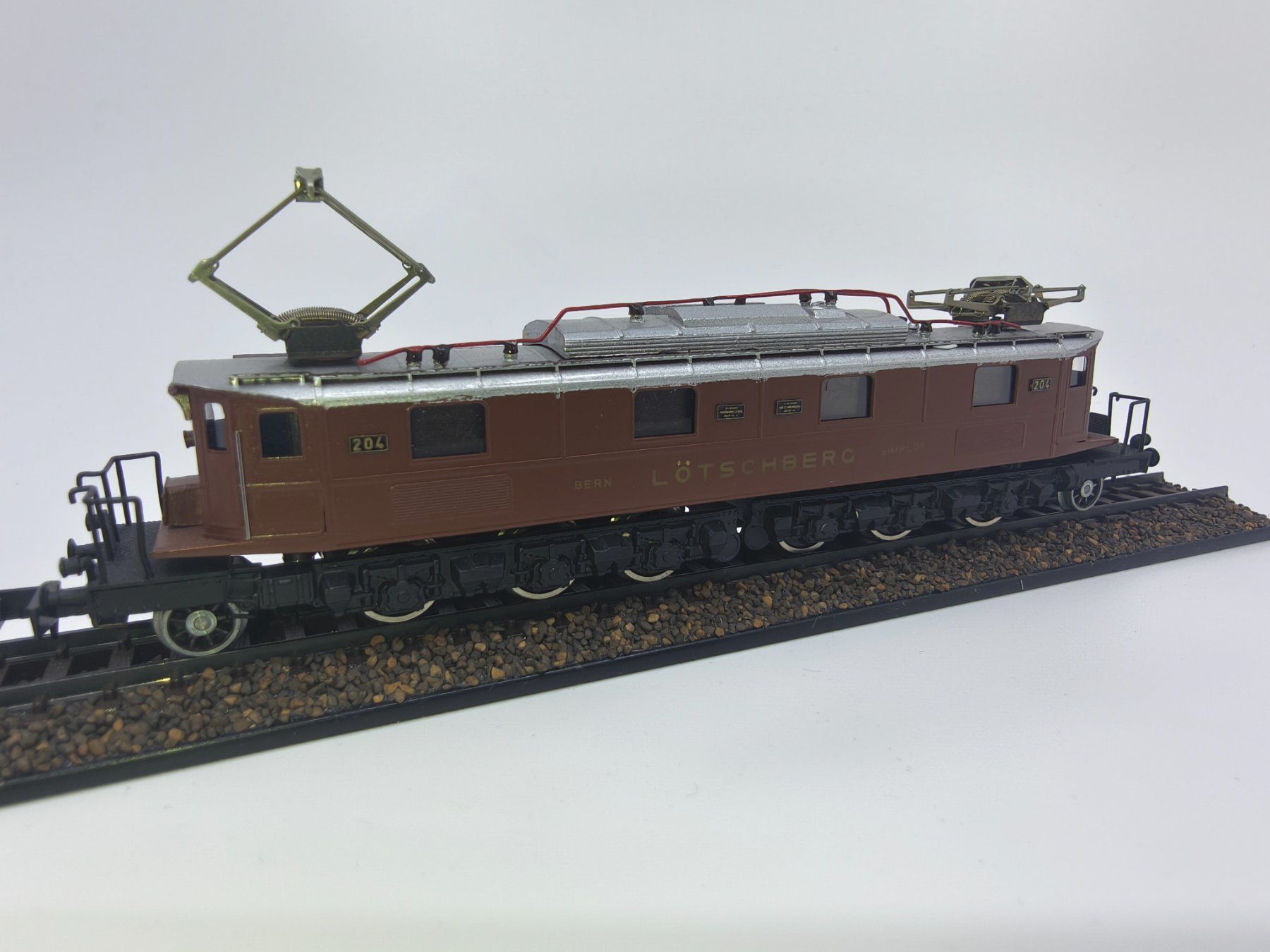 Lemaco Modellini di ferrovie: Lemaco Ae 6/8 204, braun, Analog – Usato da Wangs venduto da mobacom