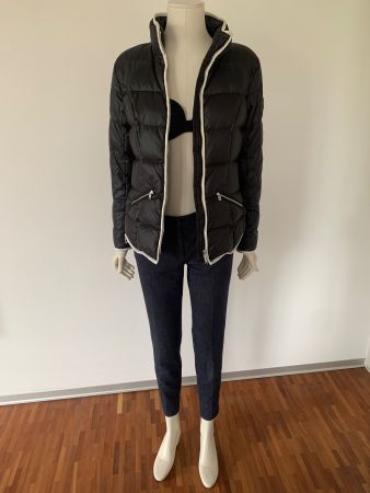 BOGNER: Coole schwarze Daunenjacke, Top Zustand, 36