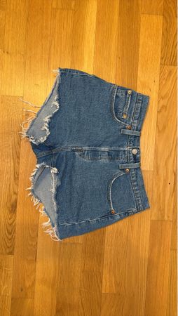 Levi's 501 Jeansshorts Damen Grösse 27 Sommerlich & Cool