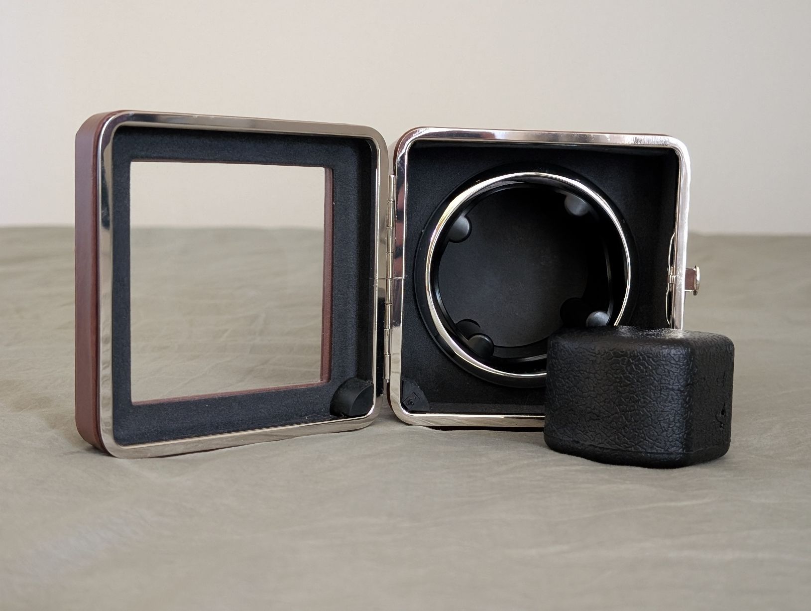 Orologi: Automatic Watch Winder Box Brown - Like New Condition – Usato da Pully venduto da krisnay 1