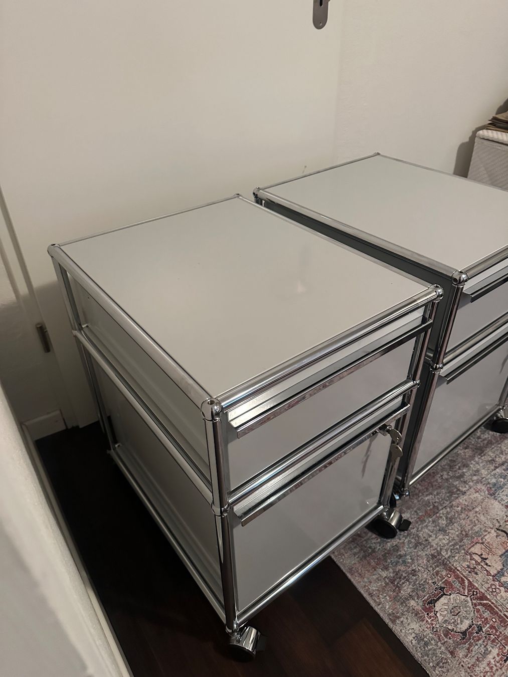 USM Korpus: USM Haller Rollkorpus - preis pro Stück – Gebraucht aus Lachen SZ von chi_y7mj 1