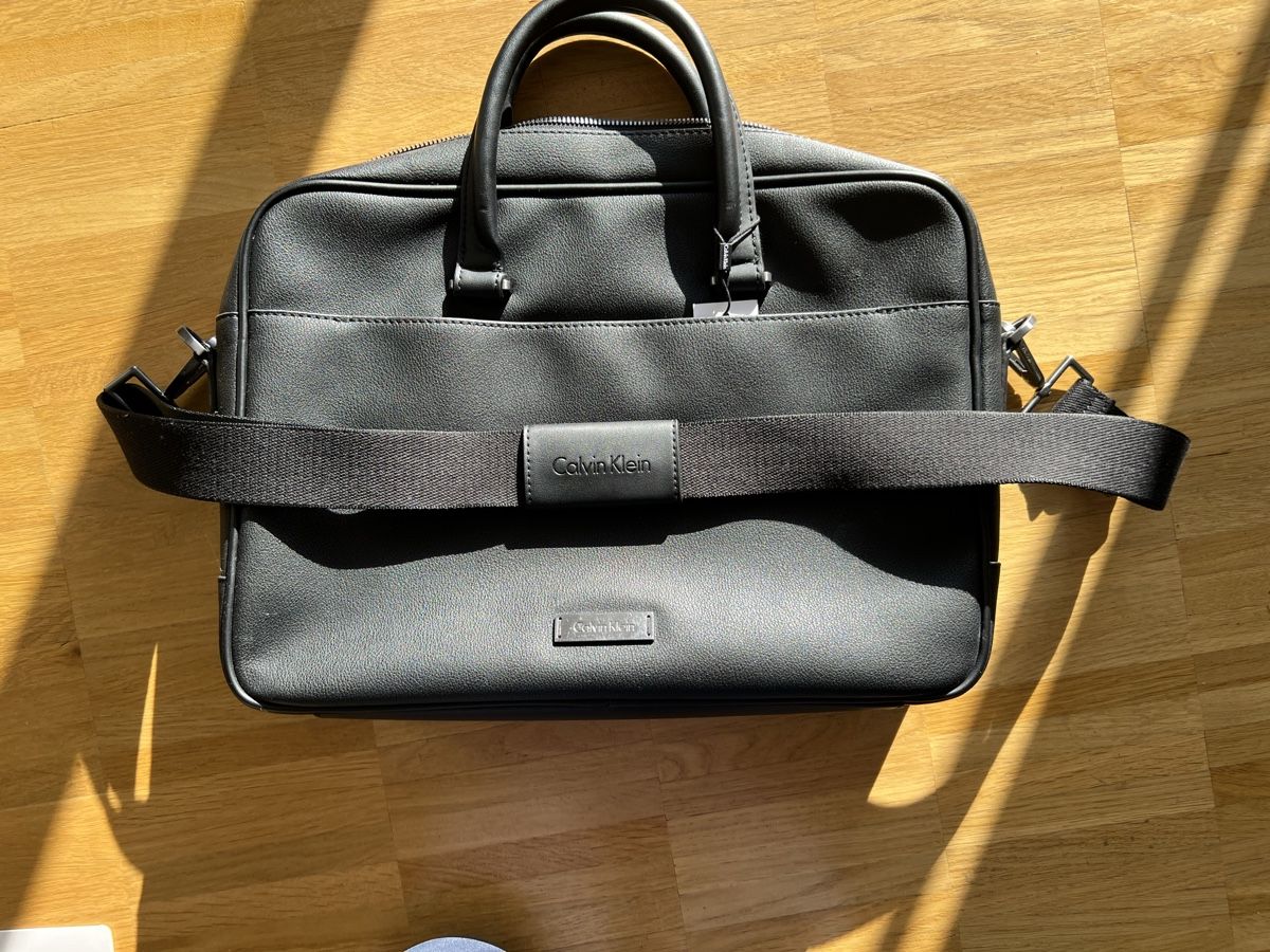 Calvin Klein Valigie & Borse: Calvin Klein Leder Aktentasche/Laptoptasche – Nuovo e nell'imballaggio originale da St. Gallen venduto da Mokki2014 5