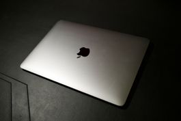 MacBook Retina 12-inch (2017)