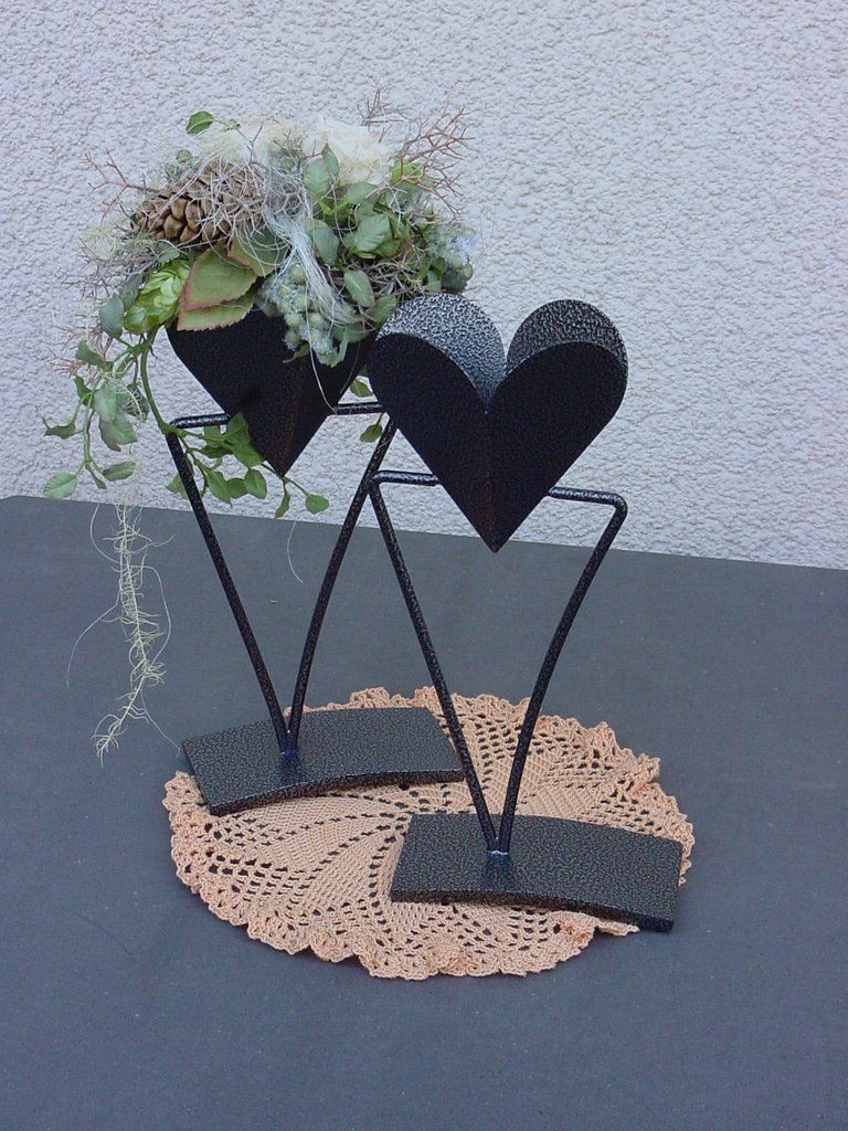 Tutte le decorazioni: Ideale Geschenkidee: Herzständer aus Metall – Nuovo (secondo la descrizione) da Boswil venduto da ziumbo5 3