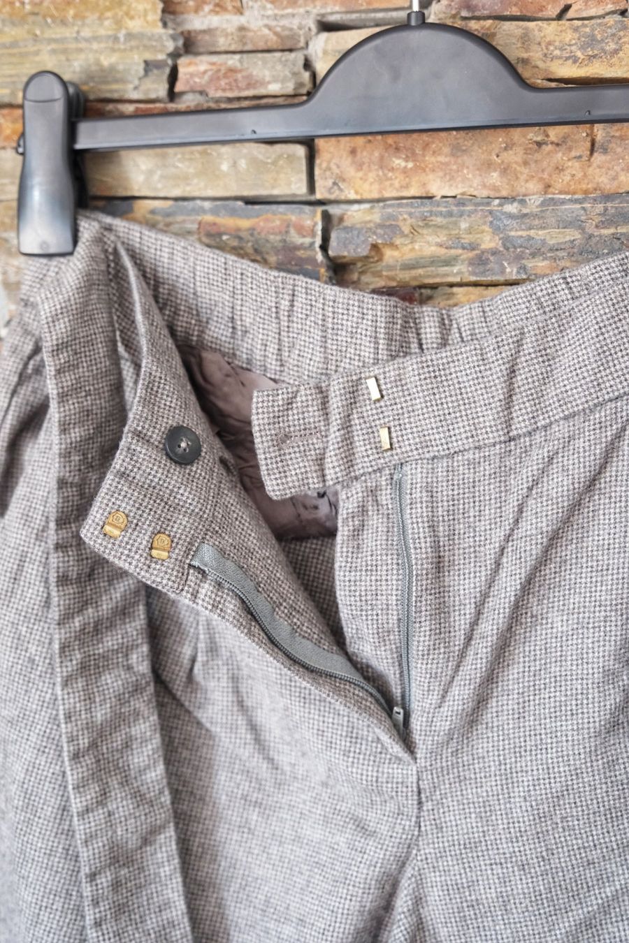 Massimo Dutti Hosen: Hose MASSIMO DUTTI Gr. 40 grau – Gebraucht aus Winkel von man_2qfr 3