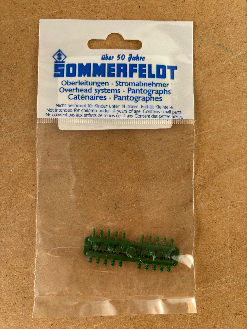Sommerfeldt Modelleisenbahnen: Sommerfeldt 407 Isolator grün 20 St. – Neu und originalverpackt aus Hauterive NE von eriamch 1