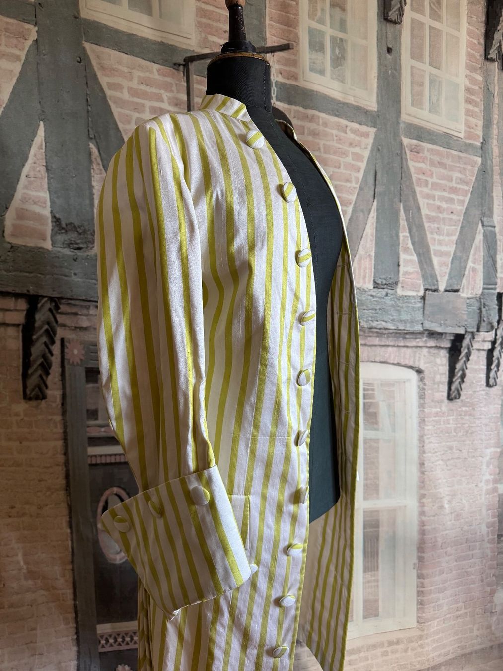 Costumi: Gehrock mit Streifen, Grösse L – Nuovo (secondo la descrizione) da Zürich venduto da oberon7 1