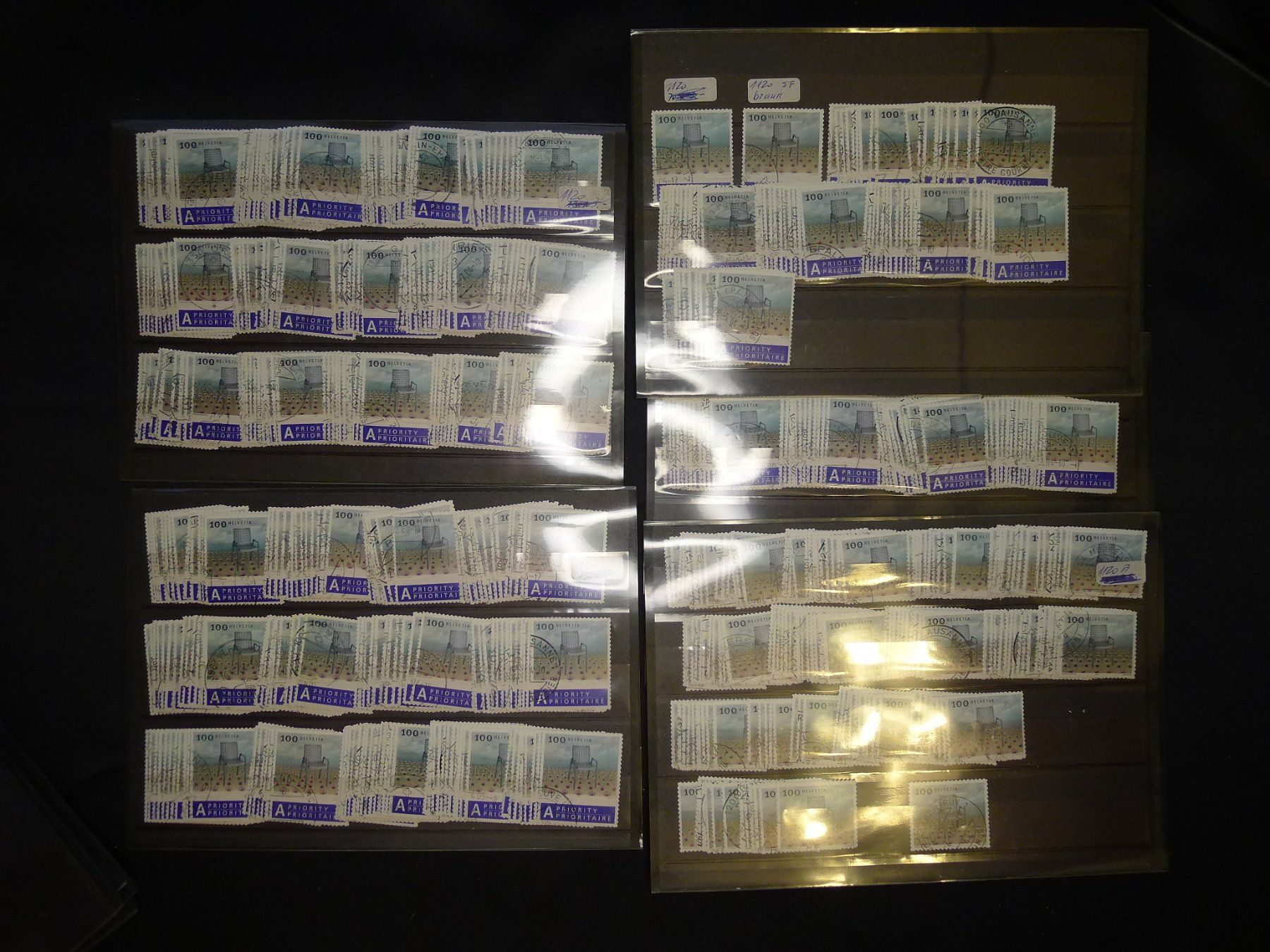 Tutti i francobolli: Schweizer Briefmarken Dubletten auf Steckkarten 2003-2005 – Usato da Dagmersellen venduto da q1w2e3r4 3