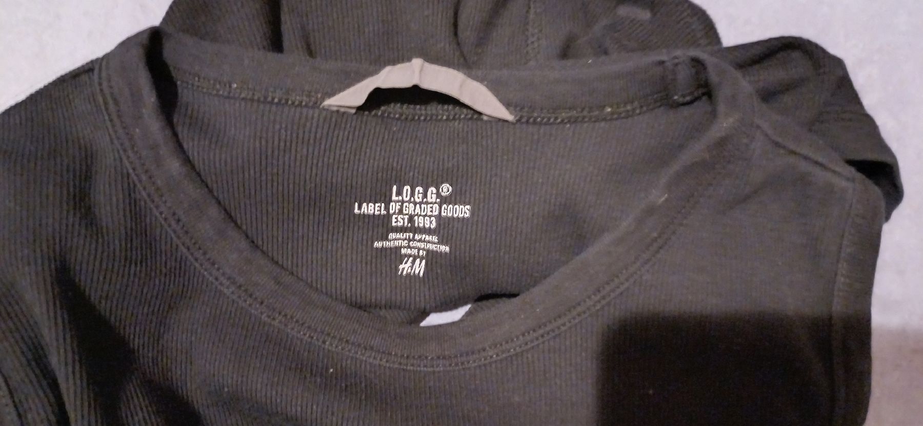 H&M Hemden, T-Shirts & Polos: Shirt ärmellos Gr. 146/152 schwarz – Gebraucht aus Entlebuch von Waldschratt65 2