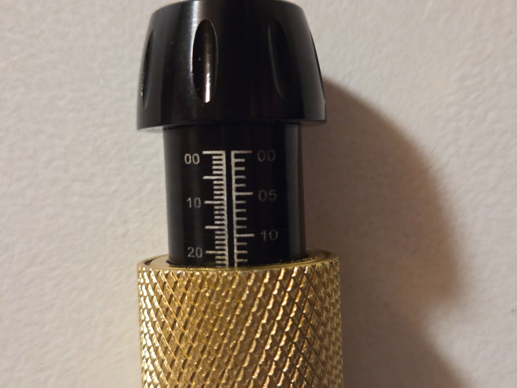 Attrezzature mediche: Hyaluron-Pen – Usato da Basel venduto da Salbuquerque 1
