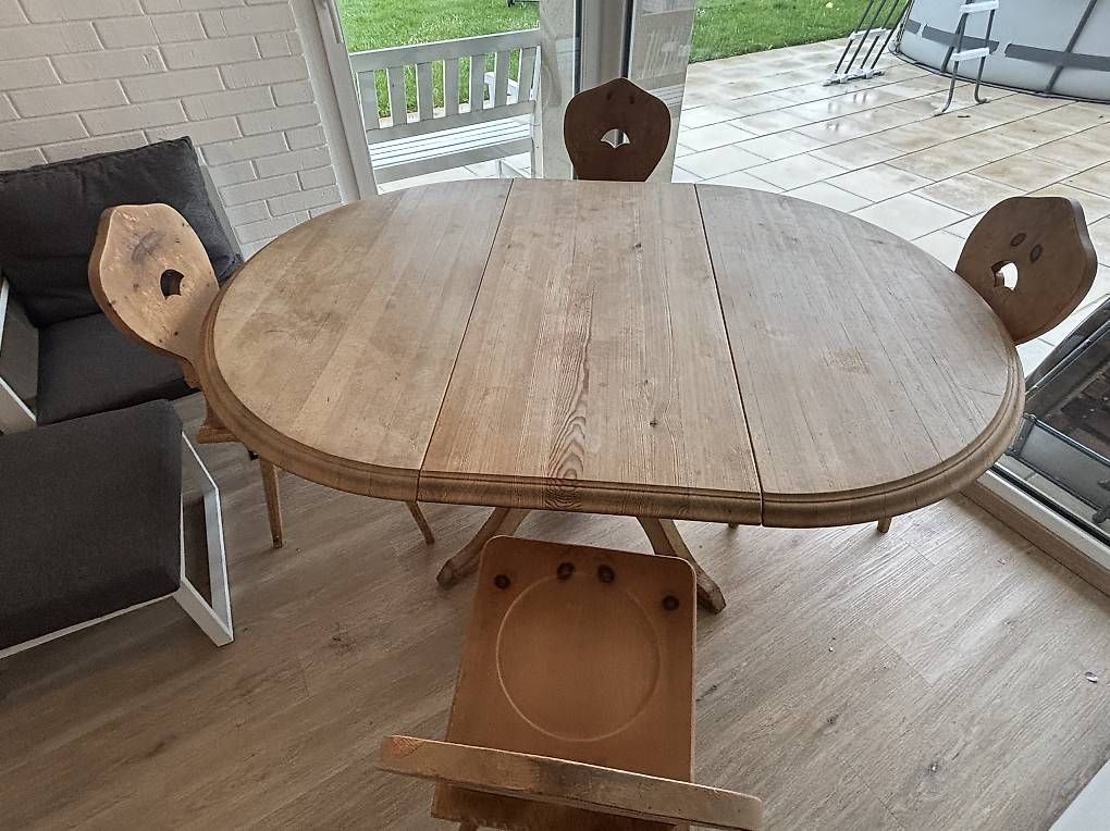 Set di tavolo e panche: Tischset mit Stühlen – Usato da Selzach venduto da TomKar