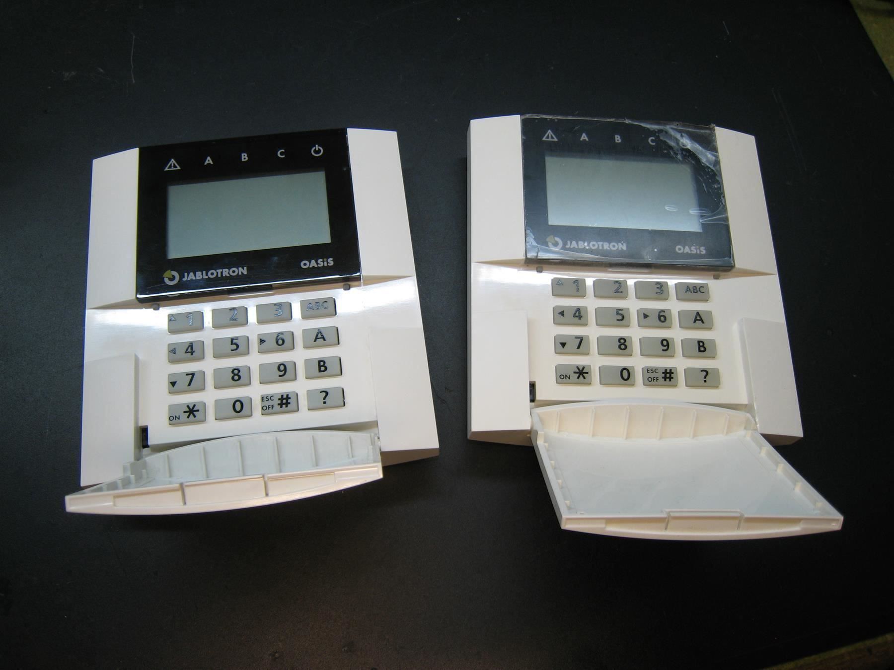 Jablotron Sistemi d'allarme: ***** Clavier filaire Jablotron JA-81E – Usato da Villaz-St-Pierre venduto da Ubid