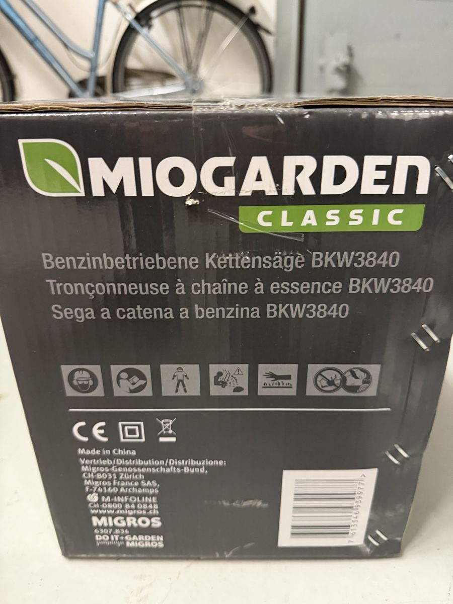 Sägen: Benzinbetriebene Kettensäge – Neu und originalverpackt aus Urdorf von jus1991 2