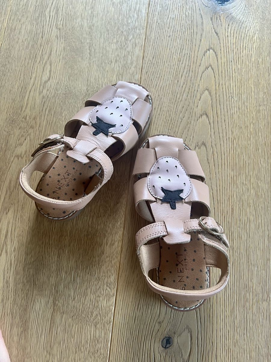 Next Scarpe per ragazzi: Sandali in pelle – Usato da Certara venduto da CoriAba