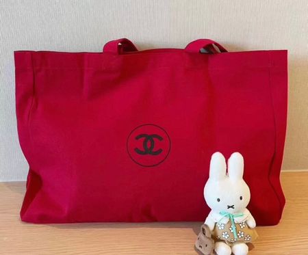 Shopping bag Chanel beauty