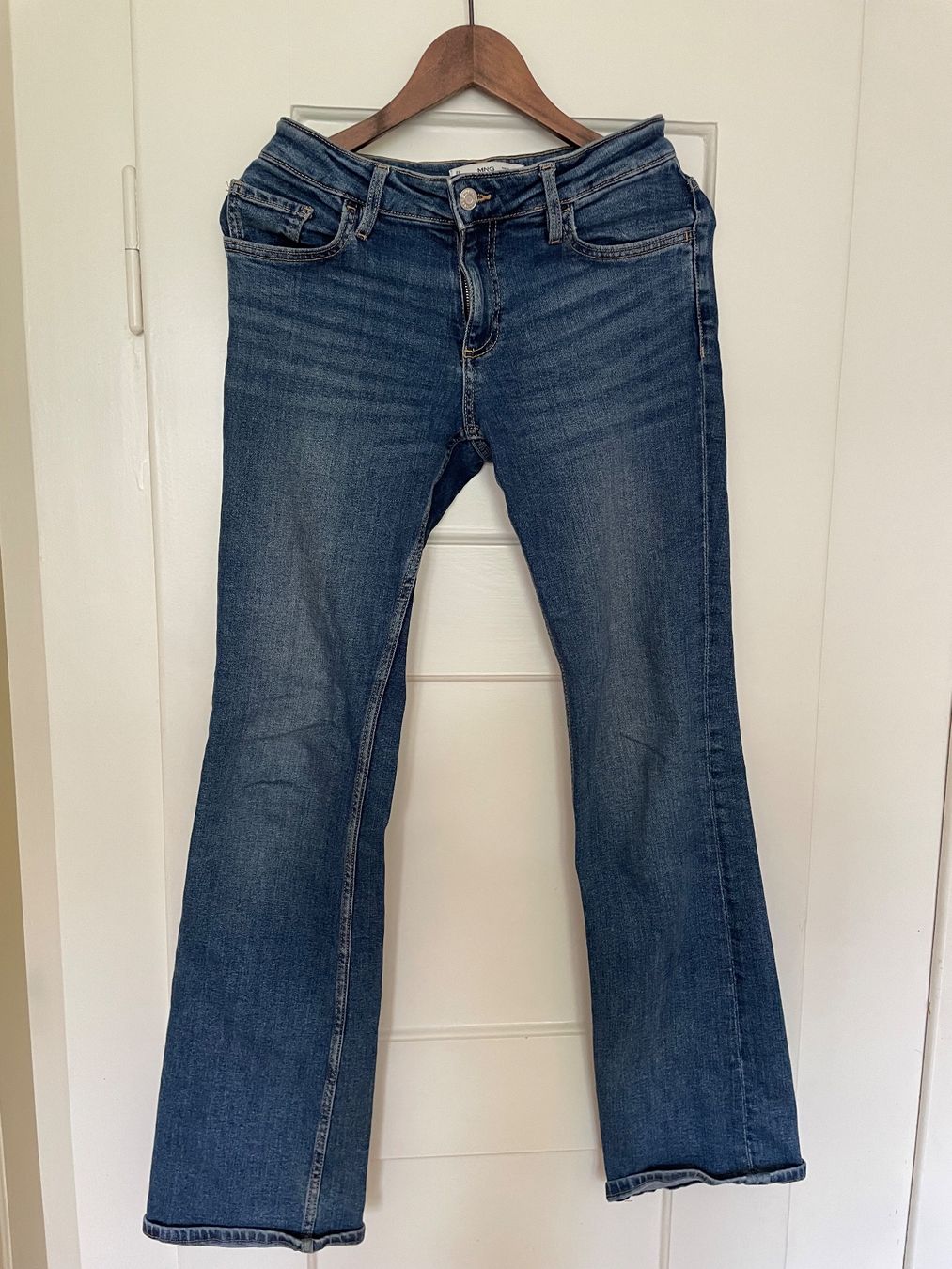 Mango Jeans: Mango Bootcut Jeans – Gebraucht aus Zürich von hol_wwr2