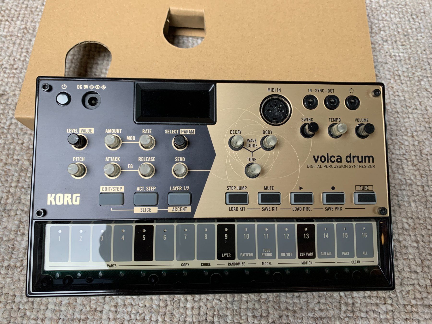 Korg Musikinstrumente: Korg Volca Drum, Digitaler Percussion-Synthesizer + Adapter – Gebraucht aus Zürich von lor_s6l8 1