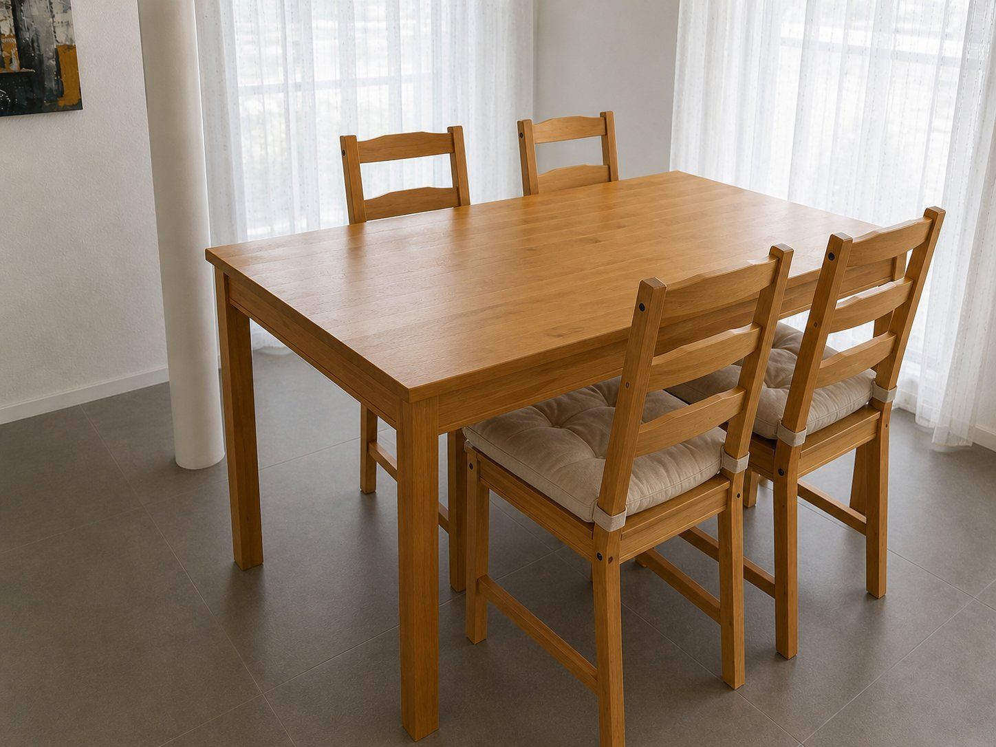 Tavoli: Wooden dining table with 4 chairs – Usato da Binningen venduto da jua_xvl5 1