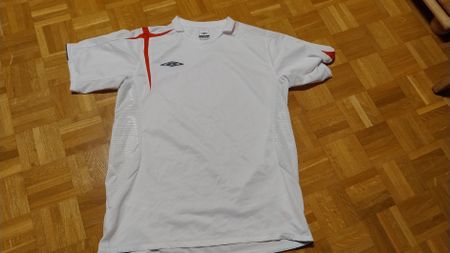 T-shirt Umbro blanc taille L Neuf 