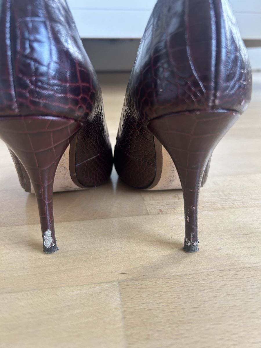 Massimo Dutti Scarpe da donna: Massimo Dutti Kroko-Pumps Gr. 38 Bordeaux – Usato da St.Gallen venduto da tze_g7lv 2