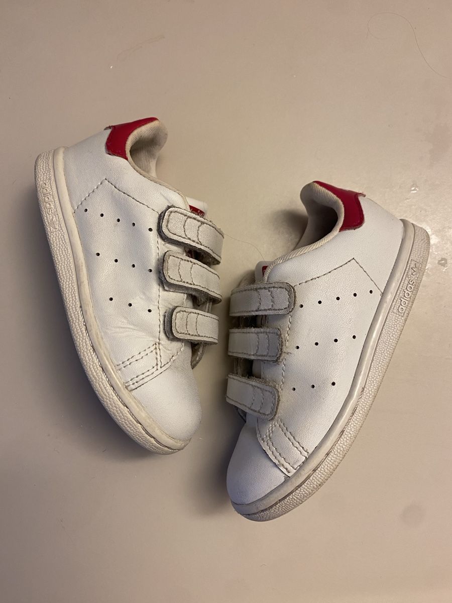 Adidas Scarpe per ragazzi: Stan Smith Adidas sneakers 24 – Usato da Zürich venduto da Mariaov 2