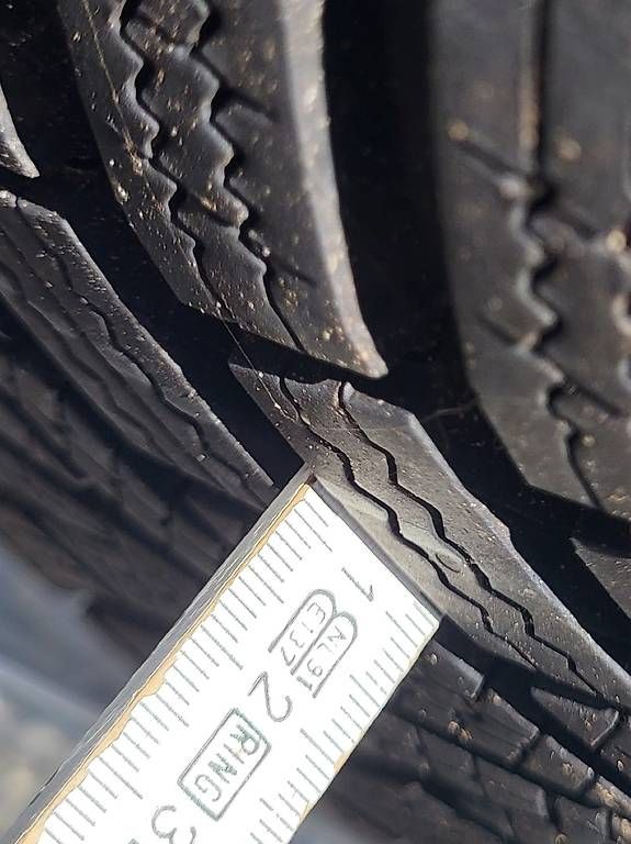 Continental Pneumatici & Ruote complete: Winterräder 205/55 R16 – Usato da Oberlunkhofen venduto da Alegria 2