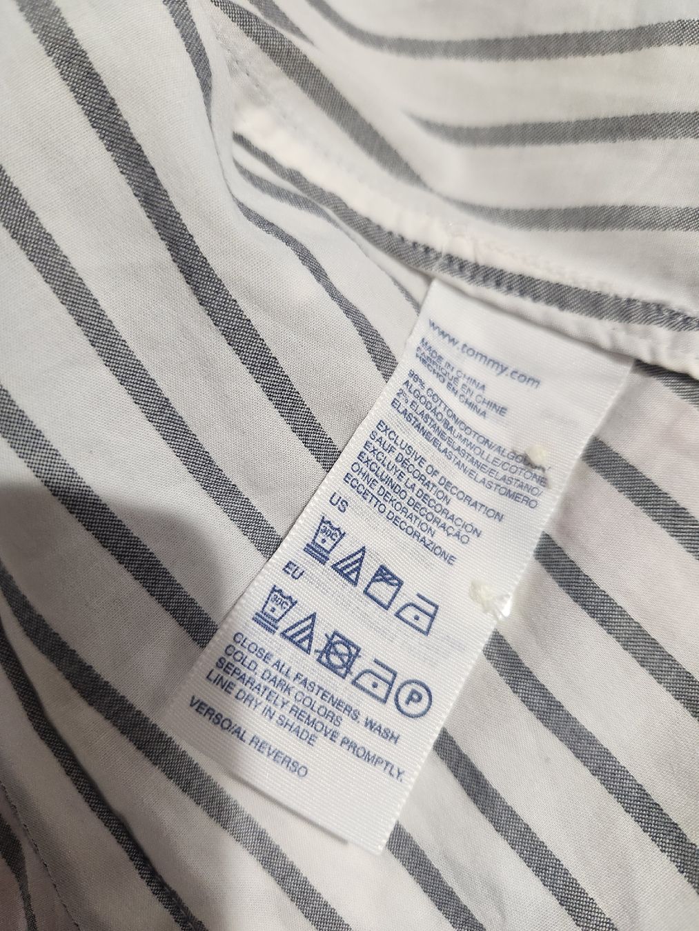 Tommy Hilfiger Blusen: Chemise Tommy Hilfiger rayée , taille M – Gebraucht aus Niedergösgen von Eva2410 5
