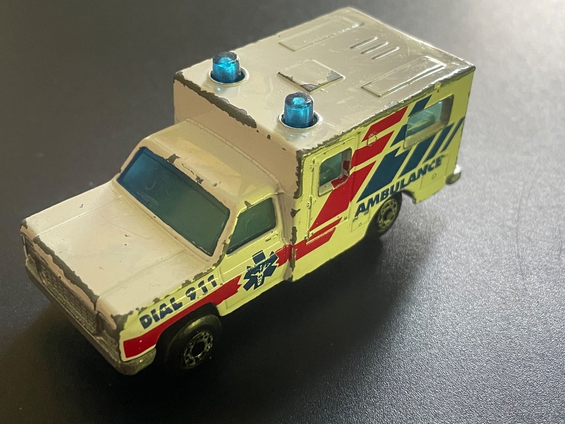 Matchbox Modellini d'auto: Matchbox Ambulance 1977 – Usato da Volketswil venduto da rubin74 1