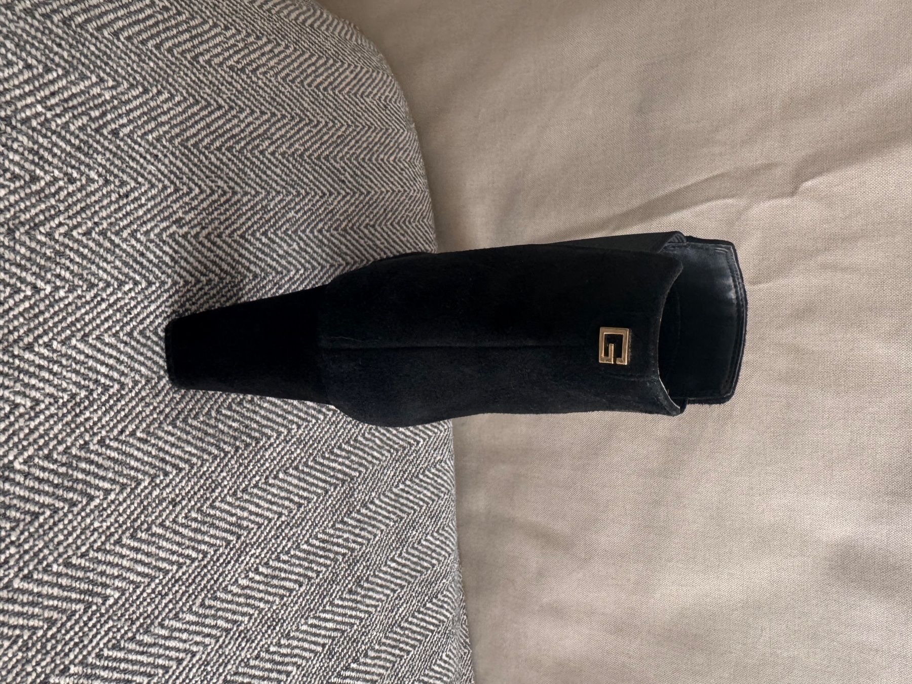 Guess Scarpe da donna: Stivaletti Guess taglia 38 – Usato da Aldesago venduto da dia_p6gh 2