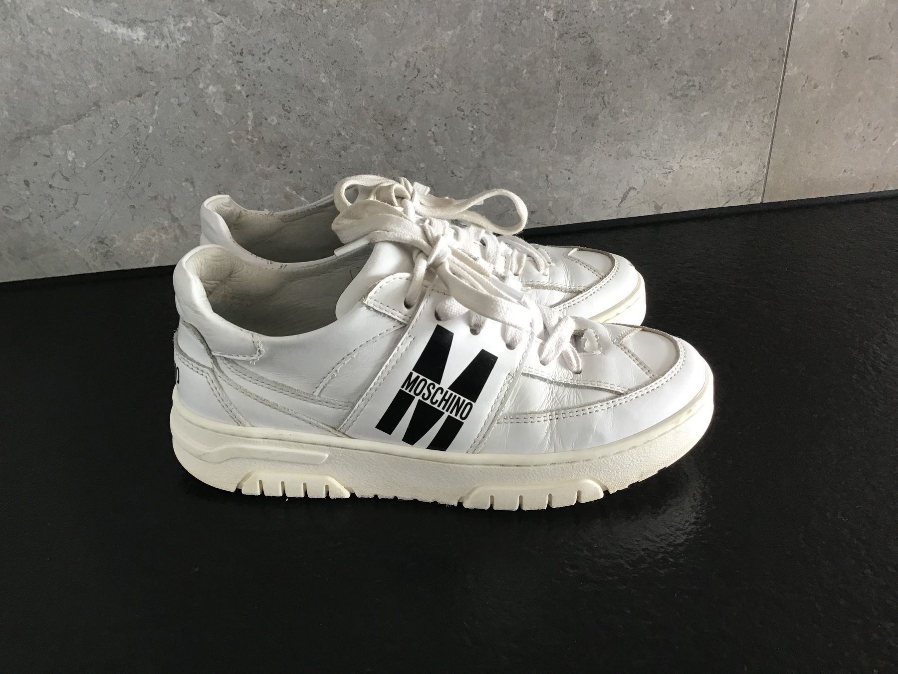 Moschino Chaussures hommes: Sneakers Moschino – D'occasion à Neuchâtel par sta_7qfy 4