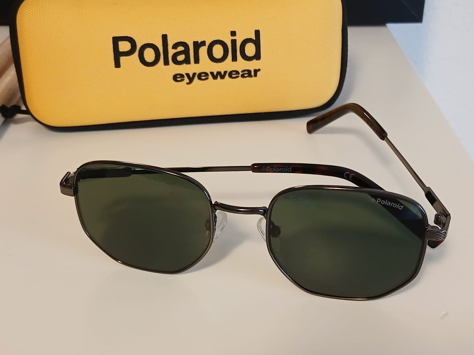 Polaroid Occhiali & Lenti: Sonnenbrille Polaroid Polarisiert – Nuovo (secondo la descrizione) da Mellingen venduto da PieZ