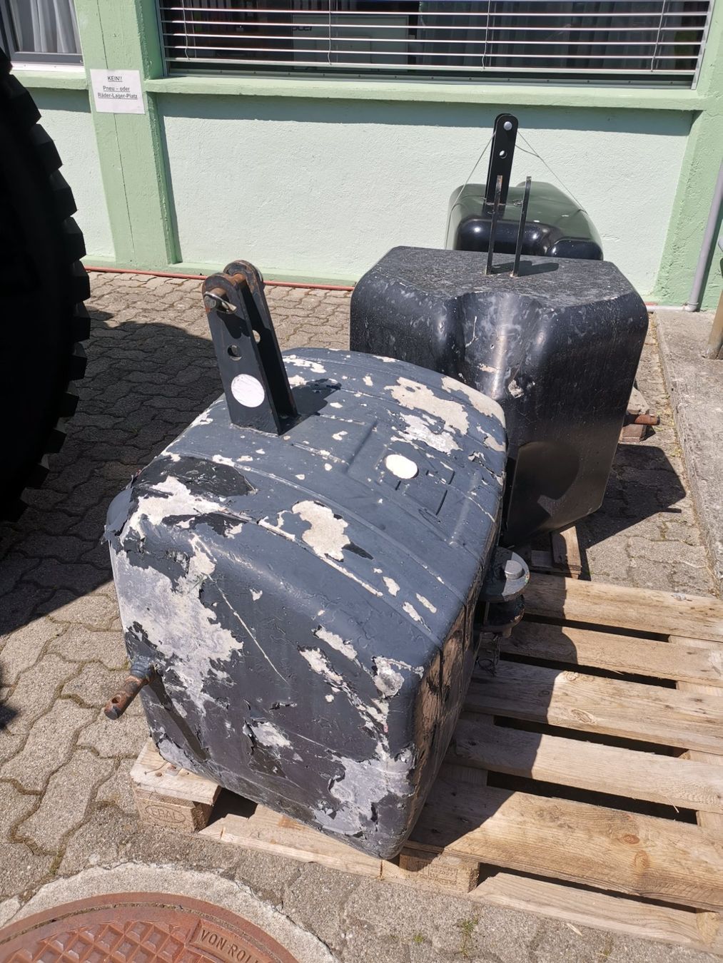 Trattori: Traktoren Gewicht 650 KG – Usato da Buttwil venduto da obelix-idefix 3
