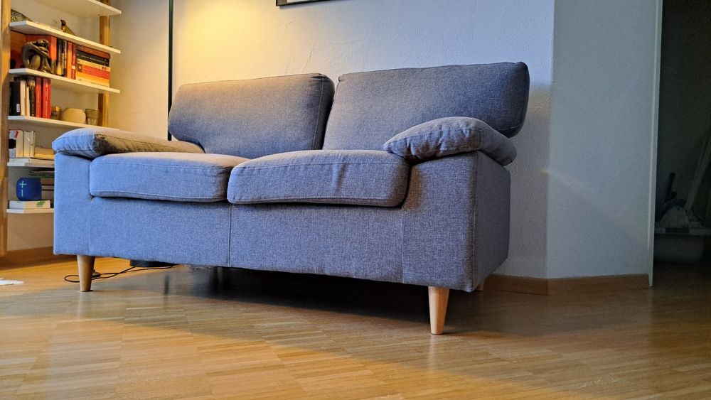 Sofa hellgrau 2Sitzer, JYSK GEDVED Kaufen auf Ricardo