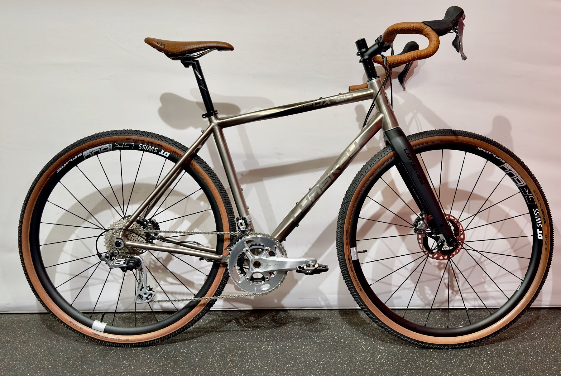 Biciclette: Custom Lynskey Titanium Helix GR Limited Edition Shimano – Nuovo e nell'imballaggio originale da Ebmatingen venduto da mar_pqw9 2