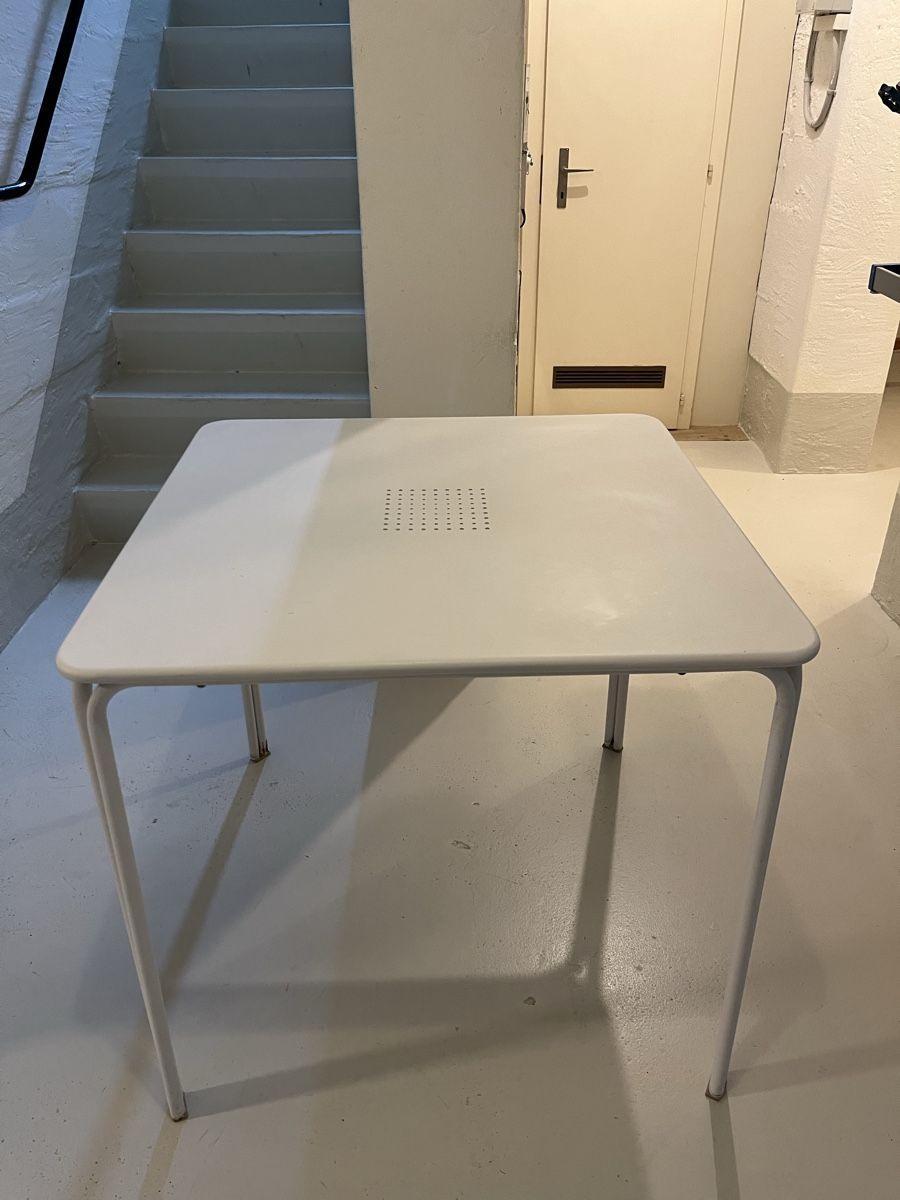 Tables: Gartentisch Pfister – D'occasion à Bern par noe_vt6q 1