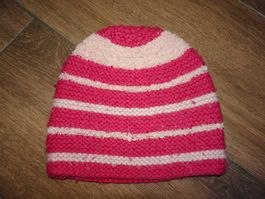 Bonnet d'hiver rayé rose et blanc