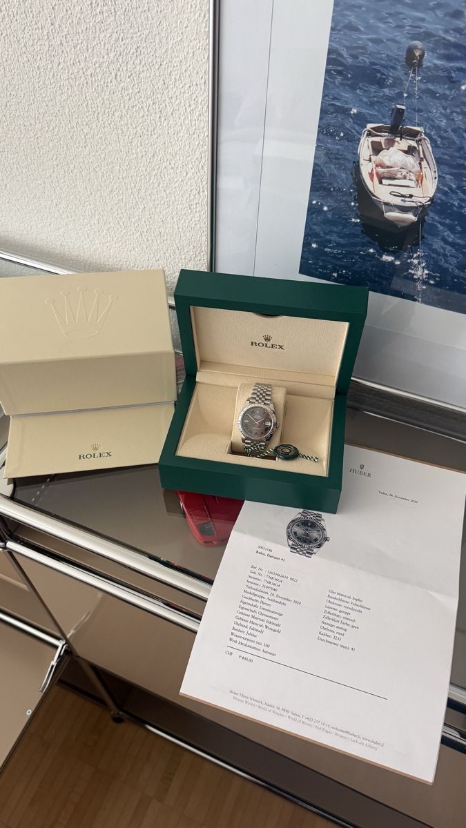 Rolex Montres: Rolex Datejust 41 - Wimbledon Dial - Full Set – D'occasion à Udligenswil par TomSawyer33 1
