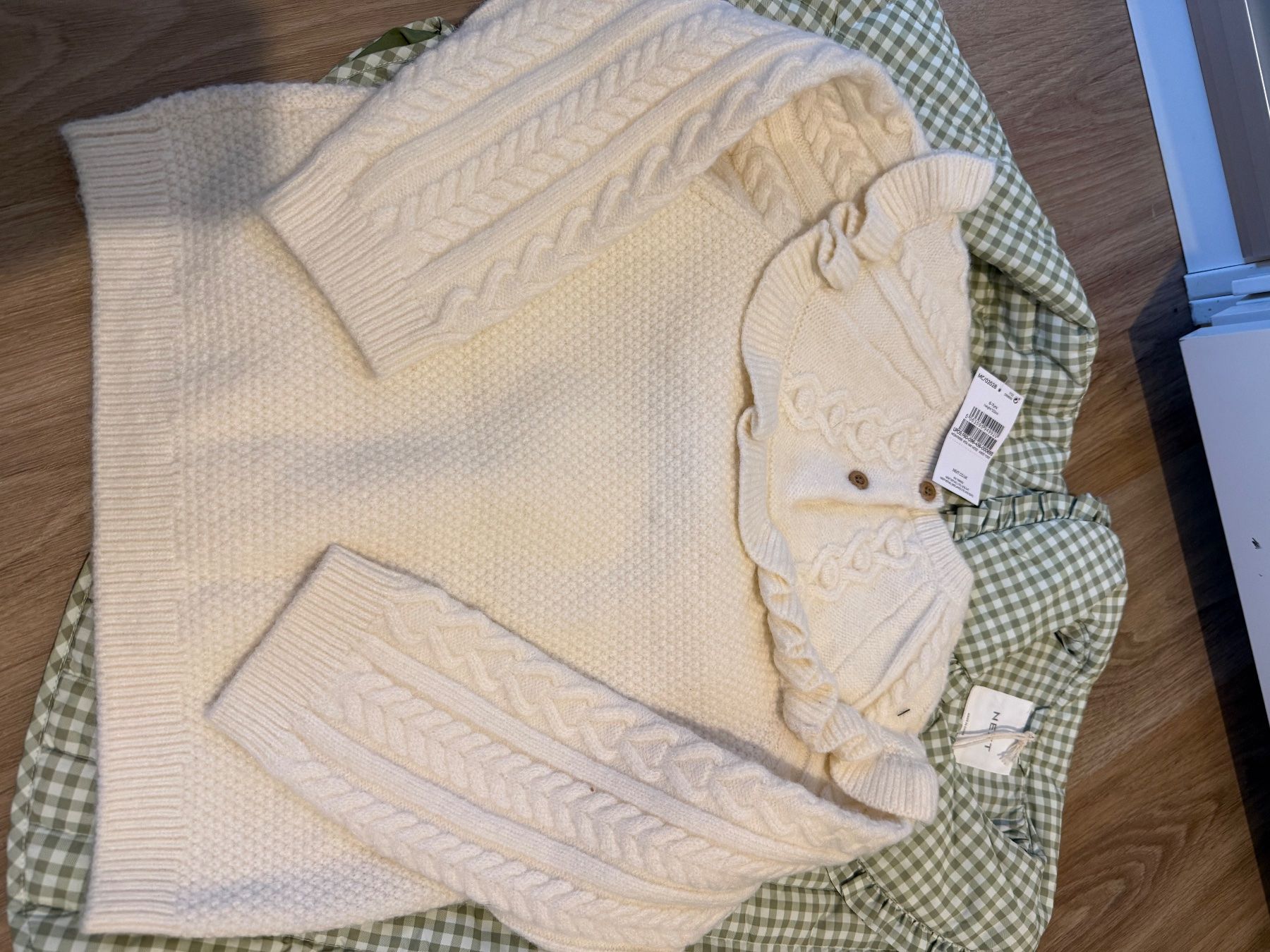 Next Lotti & Set di vestiti: Mädchen neu Kleidung set – Nuovo e nell'imballaggio originale da Adliswil venduto da Sale12 8