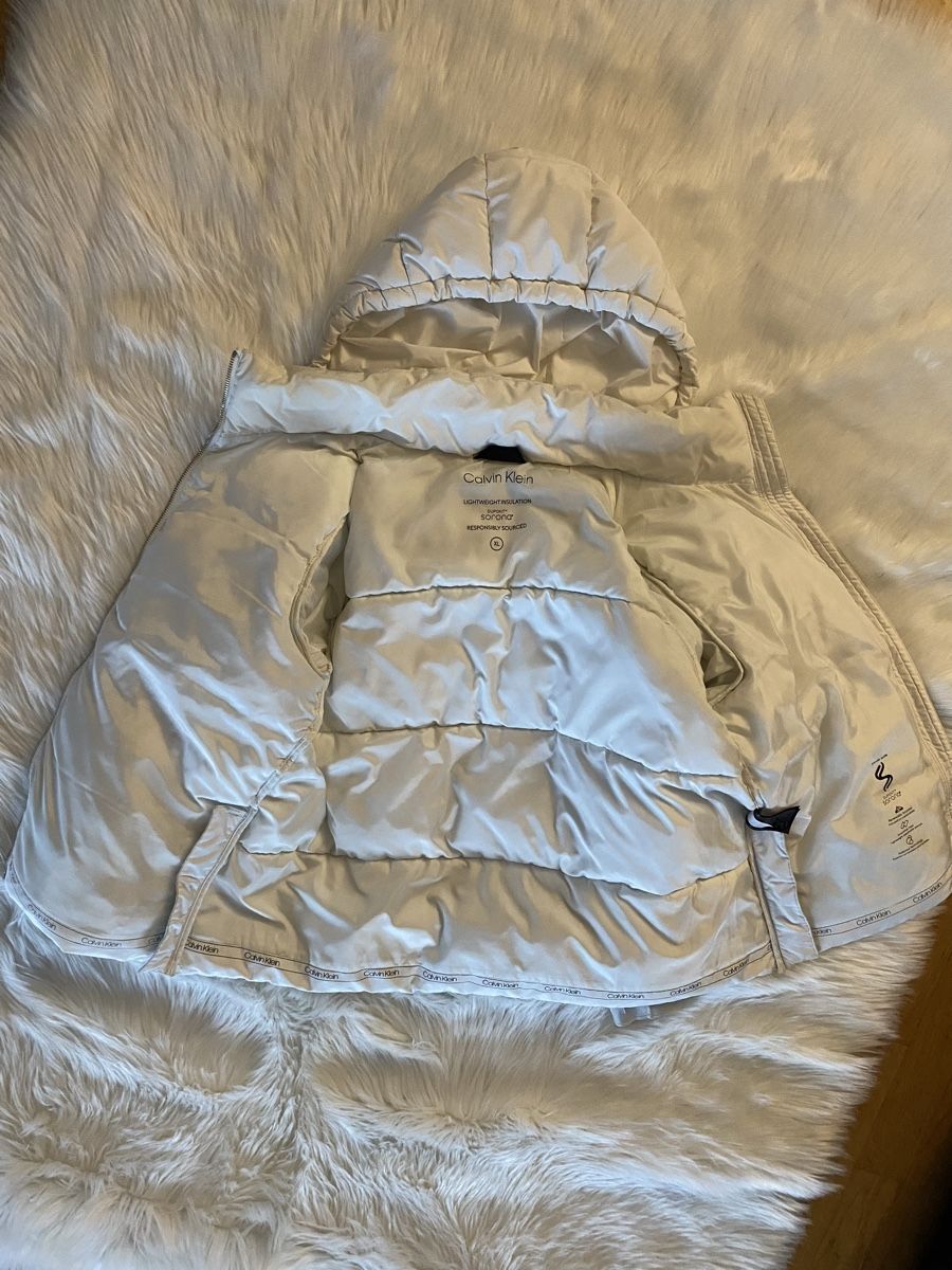 Calvin Klein Jacken: Winterjacke Calvin Klein XL Ivory – Gebraucht aus Duebendorf von Alexandertreyer 1