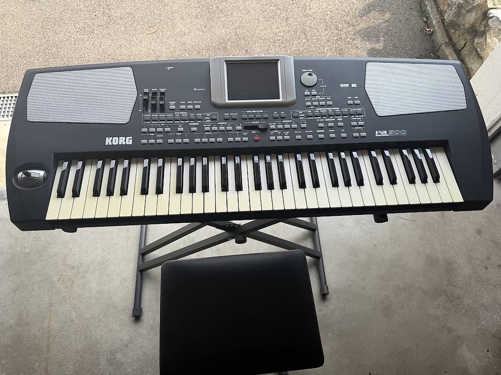 Musikinstrumente: Korg PA 500 Keyboard  – Gebraucht aus Schaffhausen von mic_2kx6 1