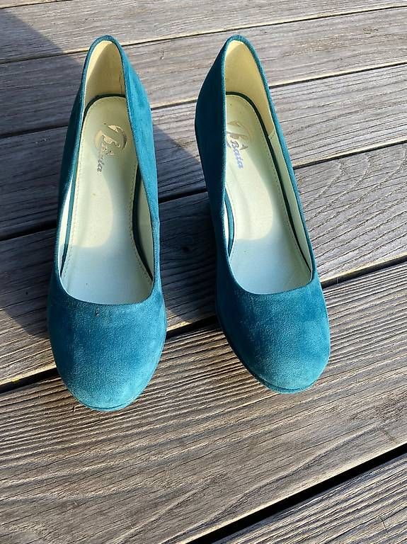 Chaussures femmes: Schuhe mit Keilabsatz – D'occasion à Hausen AG par corinne_g 1