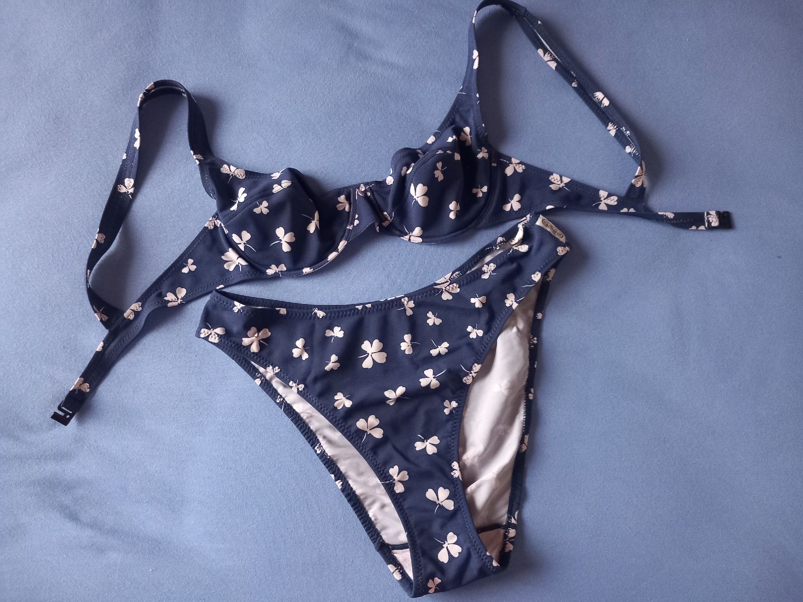 Badekleider & Bikinis: Bikini 75B/40 blau – Gebraucht aus Näfels von gil_sindamel 2