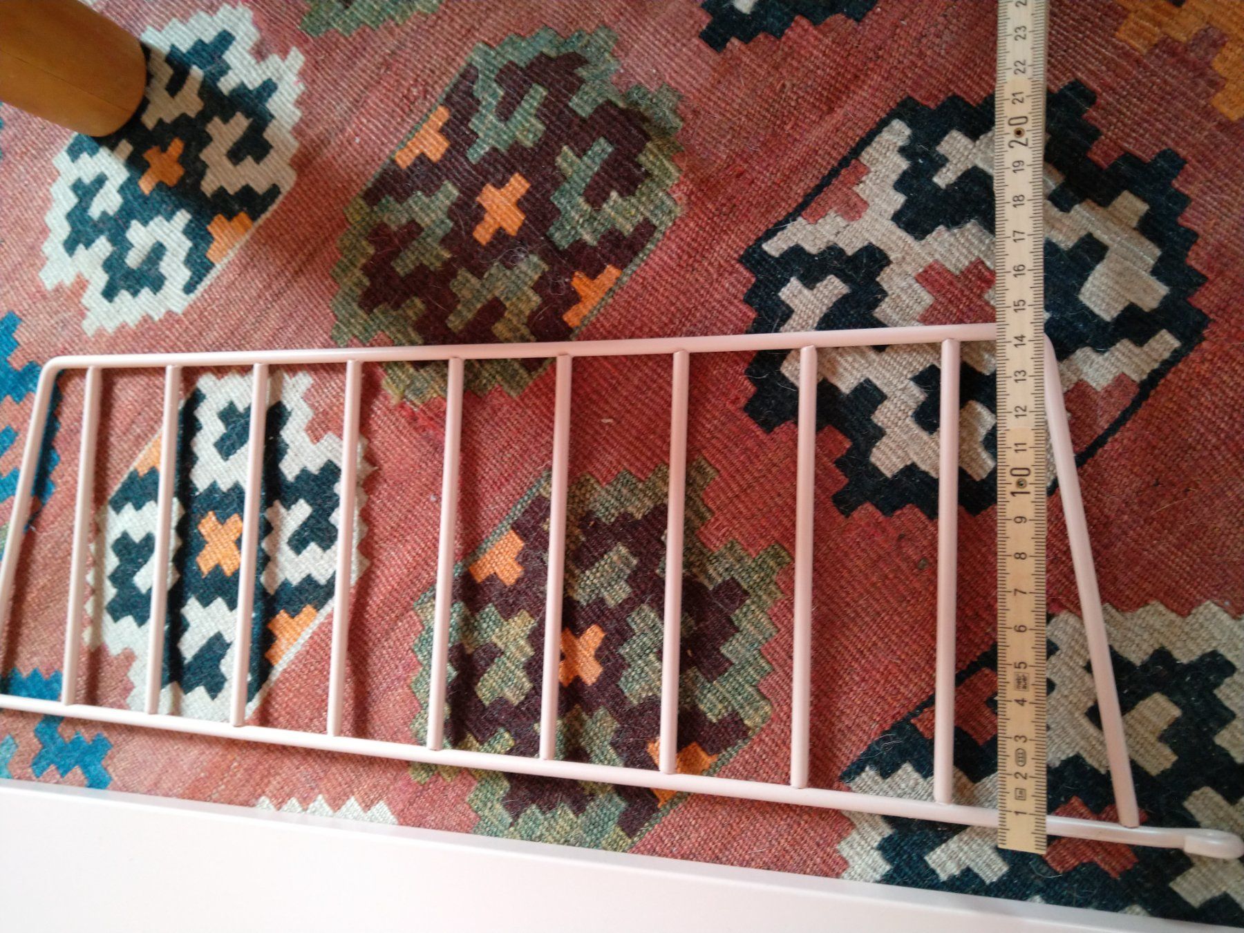 String Scaffali: aussergewöhnliches Stringregal 60/50 oder 120/50 beigerosa – Usato da La Sage venduto da Blumenstrauss1 2