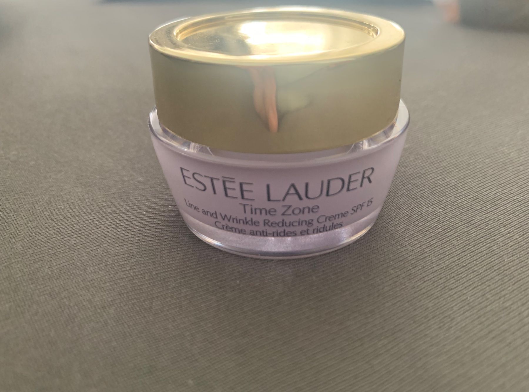 Cura del viso: Estée Lauder Time Zone – Usato da Luzern venduto da Mademoiselle_Poulain
