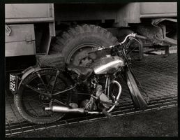 Fotografie kaputtes BSA Motorrad, mit fe