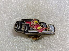 Ansteckpin 214: Rennauto