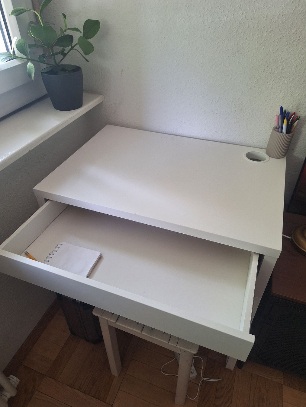 Ikea Schreibtische: pupitre bureau – Gebraucht aus Genève von BARNA1899 1