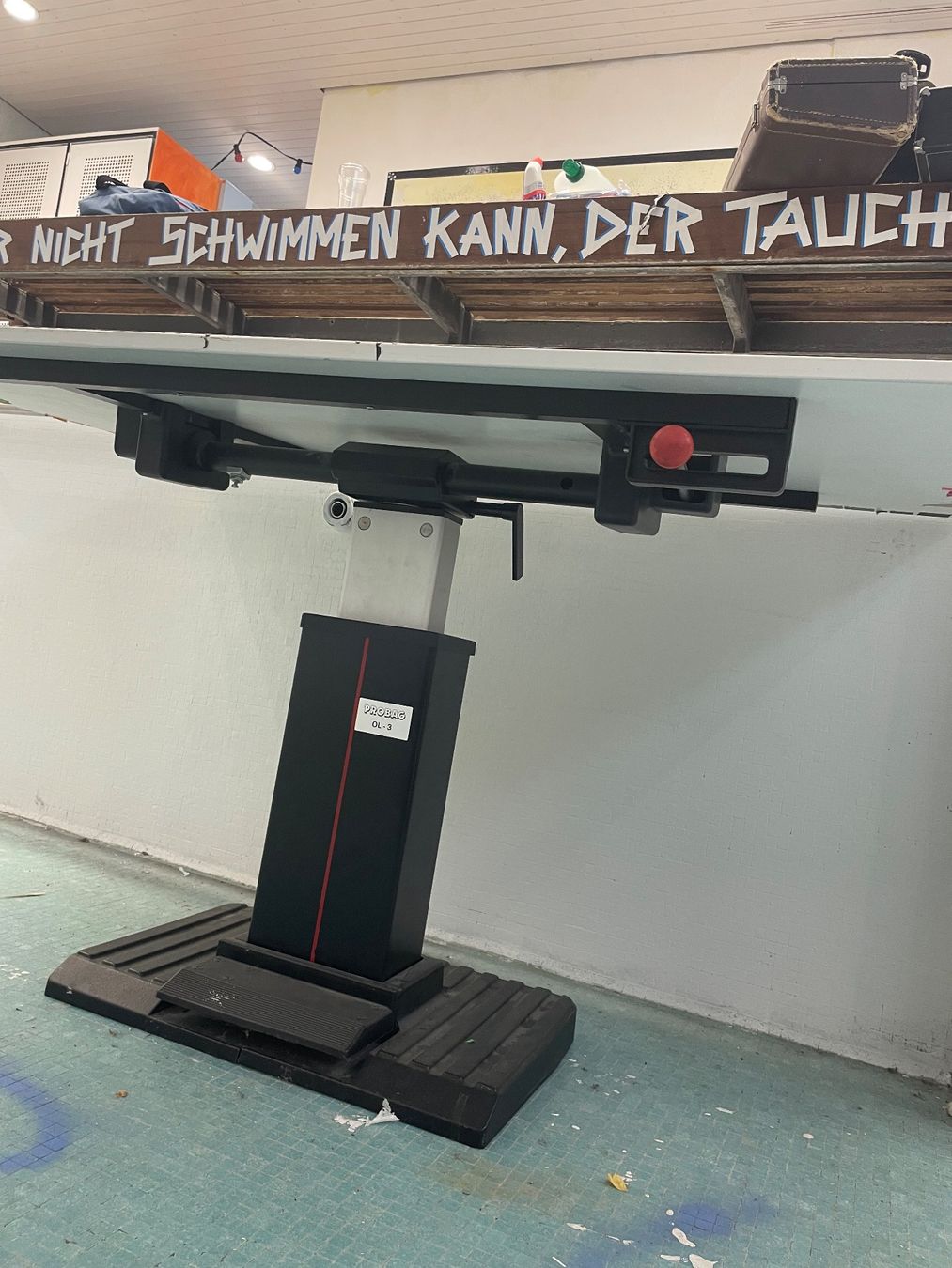 Schreibtische: verstellbarer Arbeitstisch – Gebraucht aus Luzern von maurus04 1