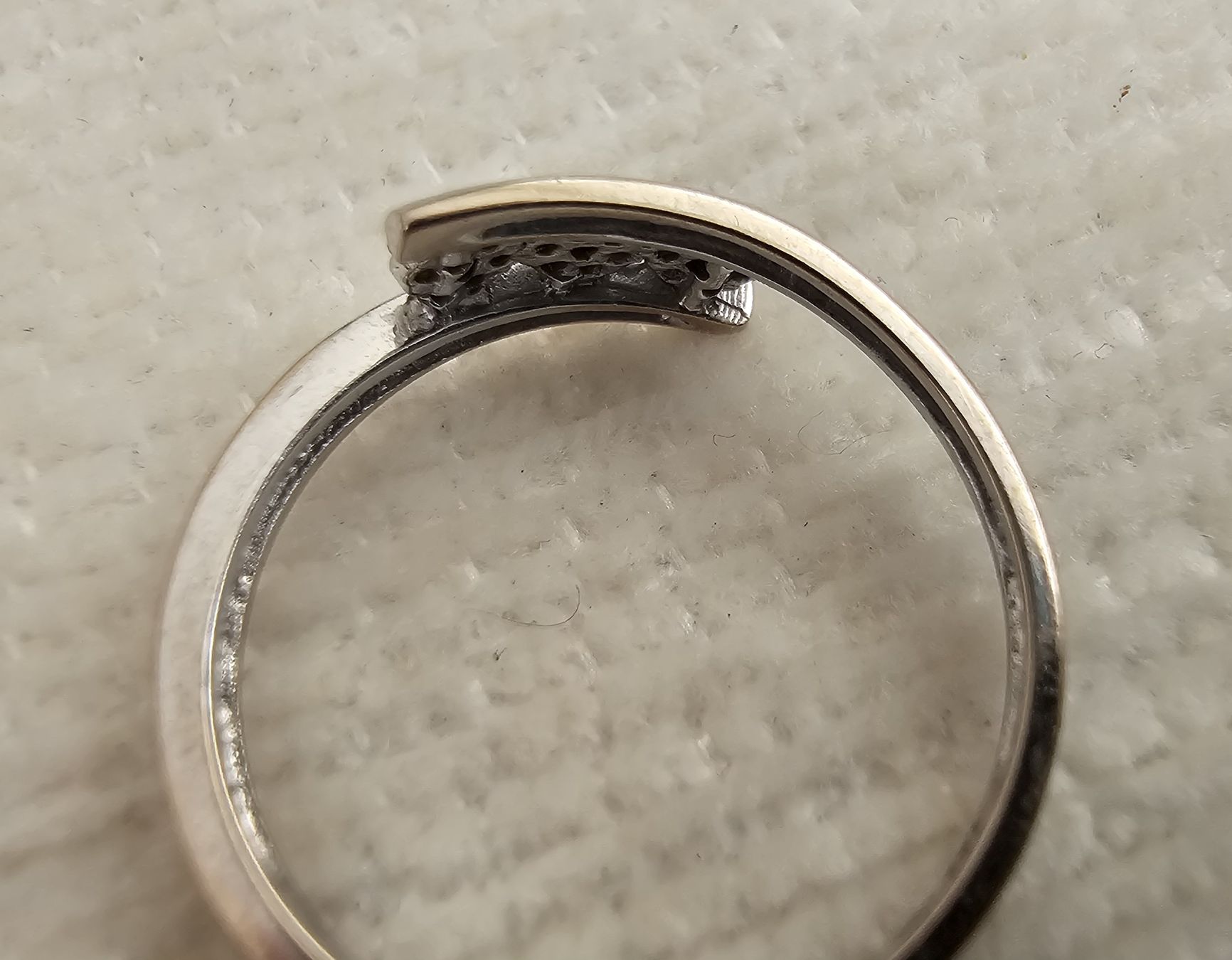 Ringe: Weissgold Ring 750, 18 k – Gebraucht aus Grosshöchstetten von Chaotik-Reptil 3