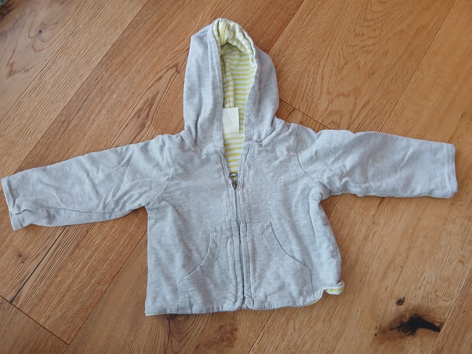 Zara Pullover & Sweatshirts: Pullover Gr. 68 – Gebraucht aus Euthal von Wa.co